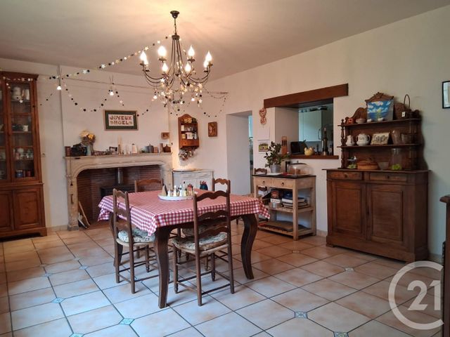 maison à vendre - 10 pièces - 316.0 m2 - ST PIERRE LE MOUTIER - 58 - BOURGOGNE - Century 21 Confluences