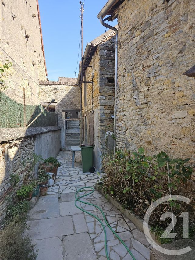 maison à vendre - 5 pièces - 187.0 m2 - ST PIERRE LE MOUTIER - 58 - BOURGOGNE - Century 21 Confluences