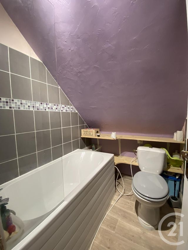 maison à vendre - 5 pièces - 126.0 m2 - LA GUERCHE SUR L AUBOIS - 18 - CENTRE - Century 21 Confluences