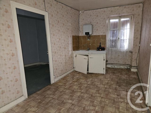 maison à vendre - 3 pièces - 122.0 m2 - ST PIERRE LE MOUTIER - 58 - BOURGOGNE - Century 21 Confluences