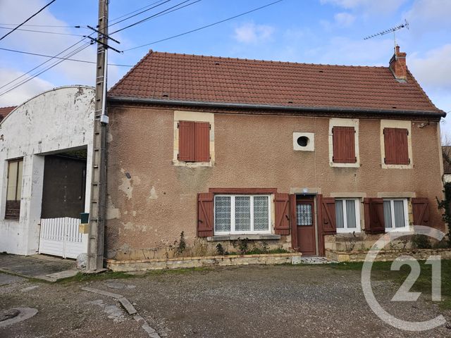 maison à vendre - 3 pièces - 122.0 m2 - ST PIERRE LE MOUTIER - 58 - BOURGOGNE - Century 21 Confluences