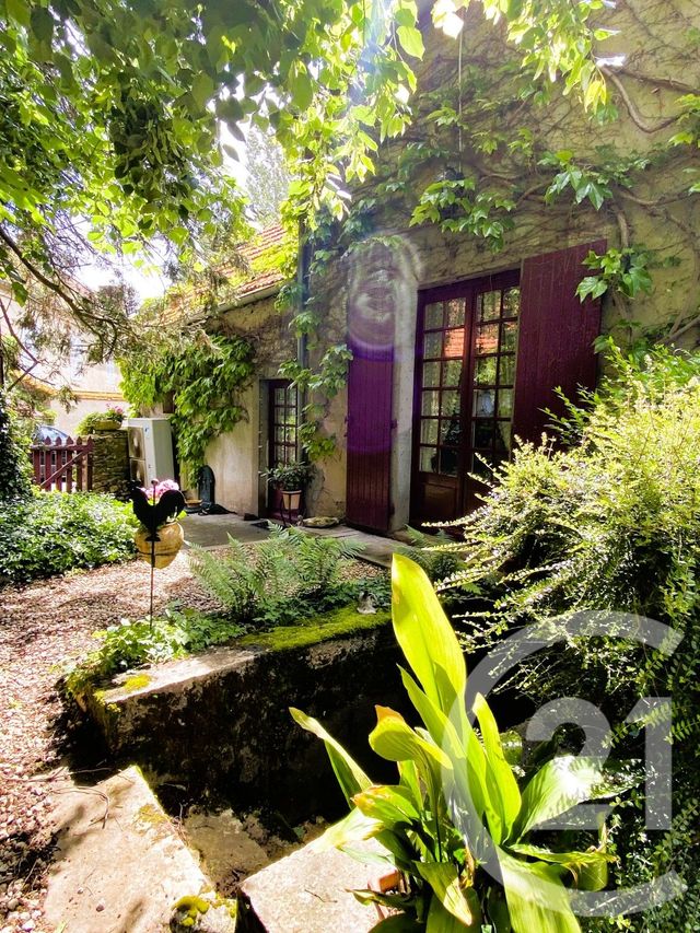maison à vendre - 4 pièces - 101.0 m2 - ST PARIZE LE CHATEL - 58 - BOURGOGNE - Century 21 Confluences
