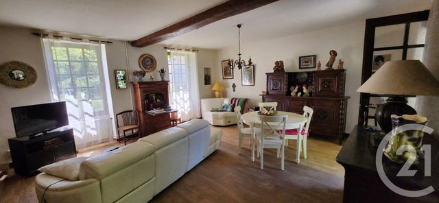 maison à vendre - 4 pièces - 101.0 m2 - ST PARIZE LE CHATEL - 58 - BOURGOGNE - Century 21 Confluences